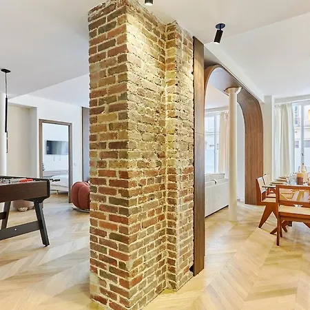 Exceptional 3 Bedrooms Heart Of By Prestige Apartment