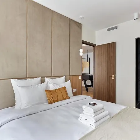 Exceptional 3 Bedrooms Heart Of By Prestige Apartment