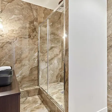 Exceptional 3 Bedrooms Heart Of By Prestige *